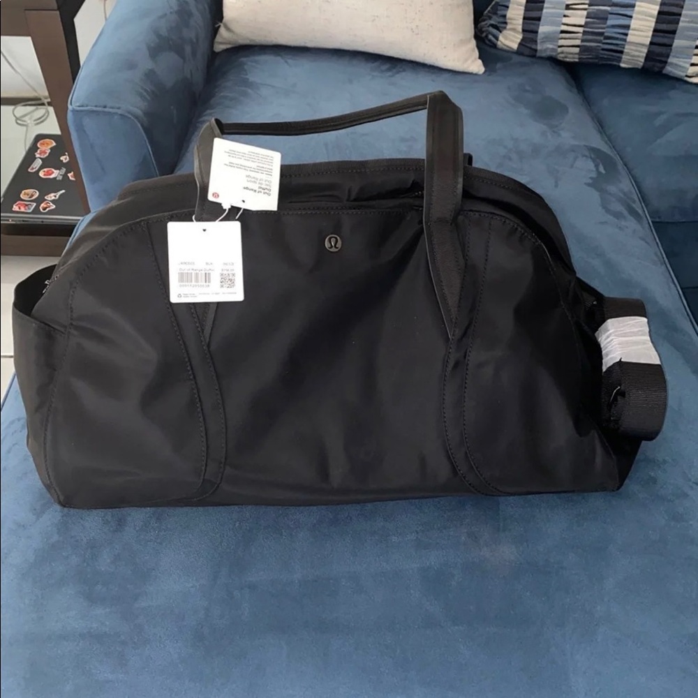 NWT Out of range Duffel lululemon- SOLD